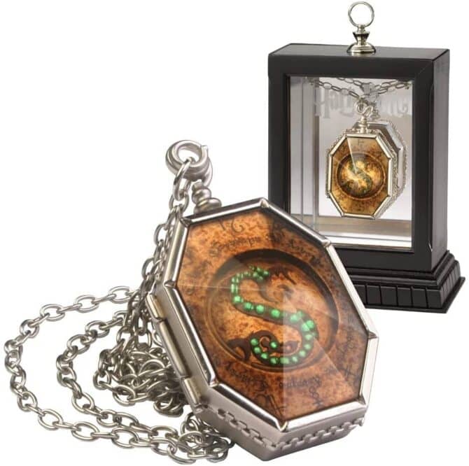 Harry Potter The Horcrux Locket by The Noble Collection